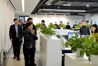 開工大吉！新春團拜鼓干勁  龍騰潮涌開新局—海企技術公司開展2024年新年團拜活動 